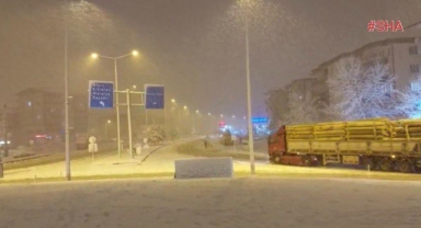 Kahramanmaraş’ın kuzey ilçelerinde kar yağışı başladı