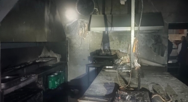 -Kahramanmaraş’ta işyeri yangınında 4 kişi dumandan etkilendi 