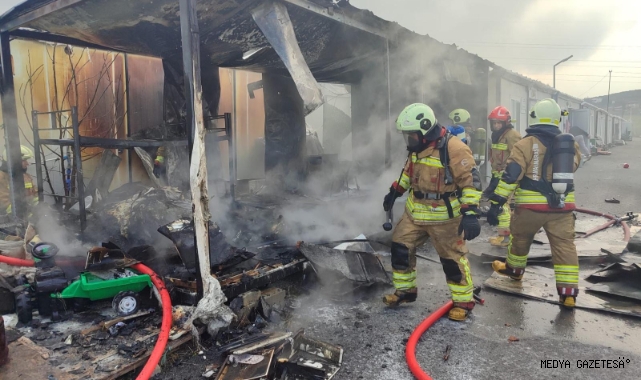 -Kahramanmaraş’ta konteyner yangını korkuttu 