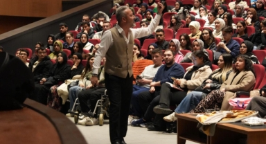 Onikişubat Belediyesi’nin YKS ve KPSS Kazandıran Taktikler Kampı yoğun ilgi gördü