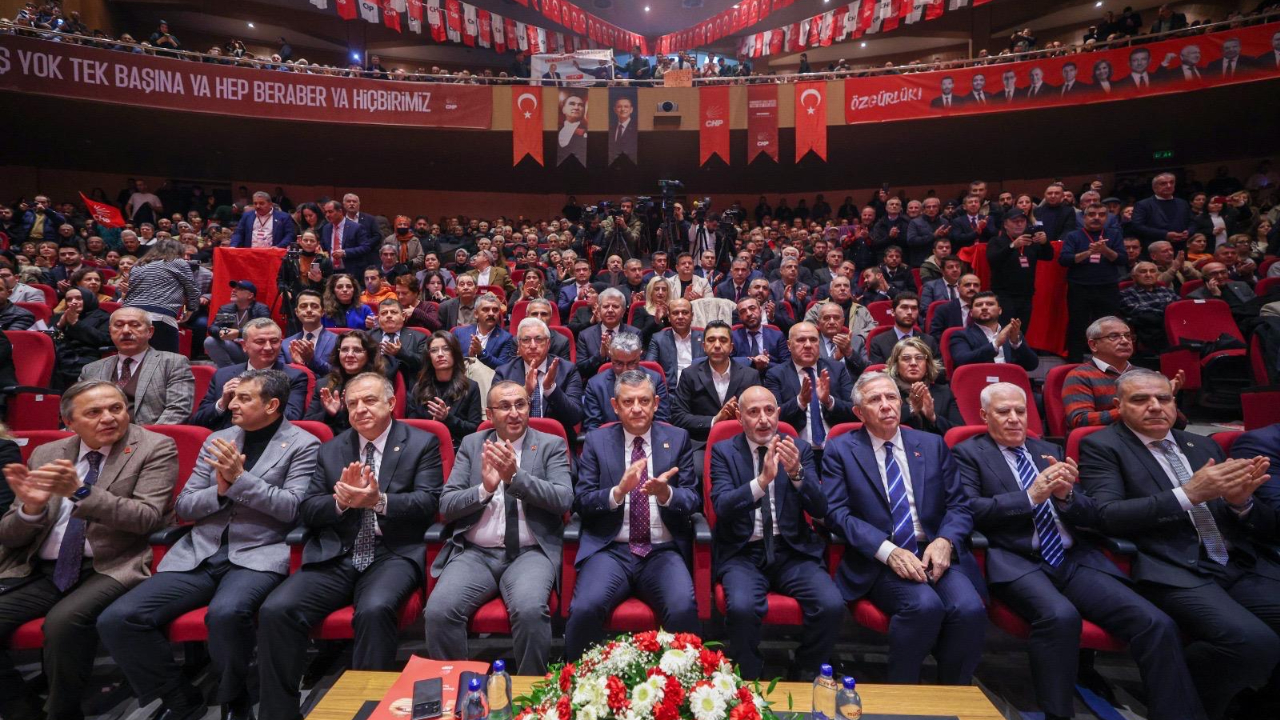 Özgür Özel: “Asrın Felaketi Değil, Asrın İhmaliyle Karşı Karşıyayız”