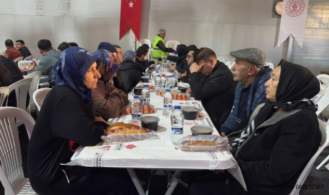 Ramazan’ın İlk Gününde Büyükşehir’in İftar Çadırlarında Dayanışma ve Neşe Bir Arada