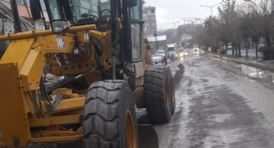 Yağış Sonrası Bozulan Yollara Büyükşehir’den Hızlı Müdahale