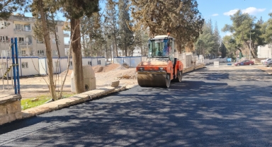 Büyükşehir, Dulkadiroğlu Yenişehir Mahallesi’nde Asfalt Seferberliğini Sürdürüyor