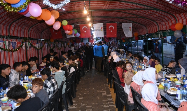 Büyükşehir’in İftar Sofrası Sınırların Ötesine Taştı