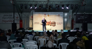 Emin Ay, Ramazan’ın İnsan ve Toplum Üzerindeki Etkilerini Anlattı