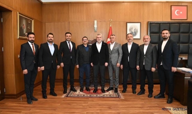 KAHRAMANMARAŞ ESNAF ODALARINDAN BAŞKAN GÖRGEL’E ZİYARET: “İŞ BİRLİĞİYLE ŞEHRİMİZİ DAHA İLERİYE TAŞIYACAĞIZ”