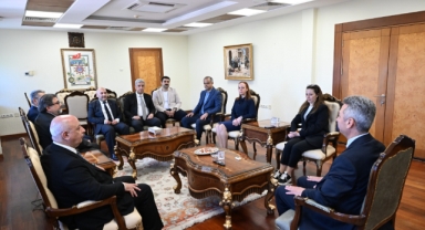 Kahramanmaraş İstiklal Üniversitesi Yönetiminden Rektör Okumuş’a Ziyaret