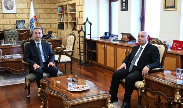 Kahramanmaraş İstiklal Üniversitesi Yönetiminden Rektör Okumuş’a Ziyaret