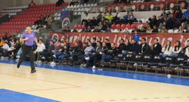 Kahramanmaraş’ta Nefes Kesen Mücadele: İstiklalspor Basketbol Son Çeyrekte Yıkıldı