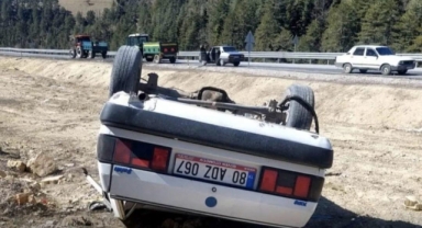 -Kahramanmaraş’ta Otomobil Takla Attı: 1 Kişi Yaralandı