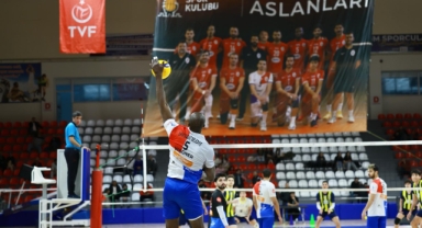 Onikişubat Belediyespor Efeler Ligi’nde!