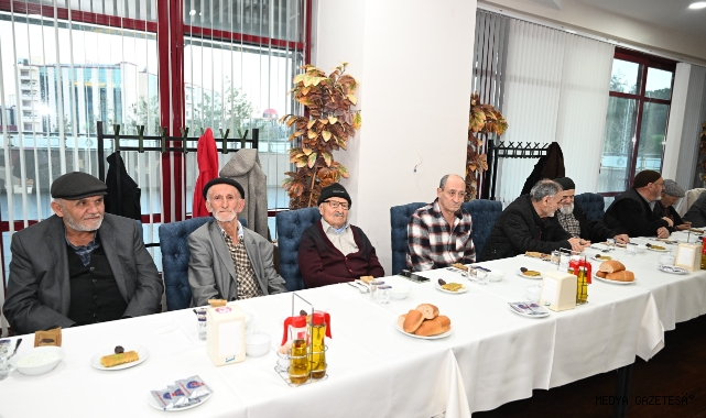 Ramazan'ın Bereketi Huzurevi Sakinleriyle Paylaşıldı