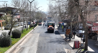 Şehirde Asfalt Mesaisi Sürüyor