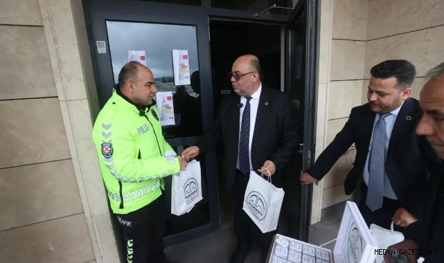 UYGULAMA NOKTALARINDA ANLAMLI BAYRAMLAŞMA: GÜVENLİK GÜÇLERİ UNUTULMADI