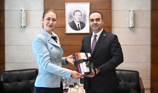 Zühal Karakoç Dora’dan Depremzede Esnafa KOSGEB Müjdesi: 29 İşletmeye Özel Çözüm İçin Mehmet Fatih Kacır ile Kritik Görüşme