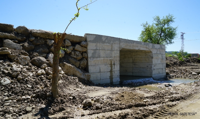 Andırın’da 5 Mahalleye Ulaşım Sağlayan Köprü Menfezde Sona Gelindi