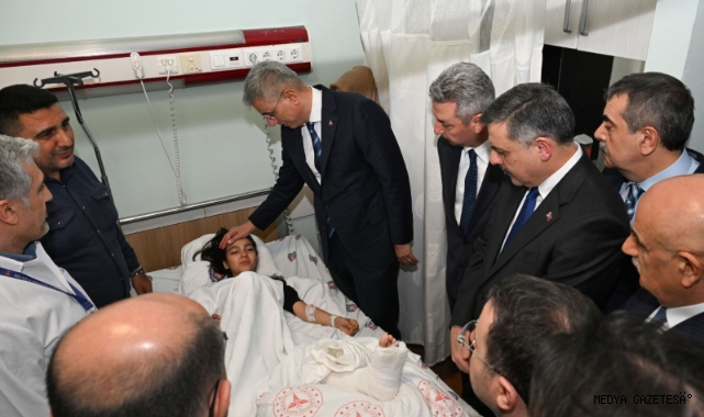 Bakanlar KSÜ Tıp Fakültesi Hastanesinde Yaralı Öğrencileri Ziyaret Etti