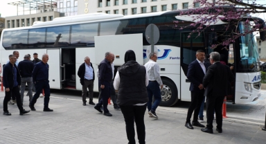 Büyükşehir’den Üreticiye Tam Destek; Çiftçiler Konya Tarım Fuarı’na Uğurlandı