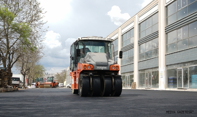 Büyükşehir, Toptancılar Sitesinde Asfalt Çalışmasını Sürdürüyor