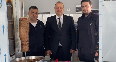 Esnafa Destek Mesajı: Yeni Döner Salonuna Anlamlı Ziyaret