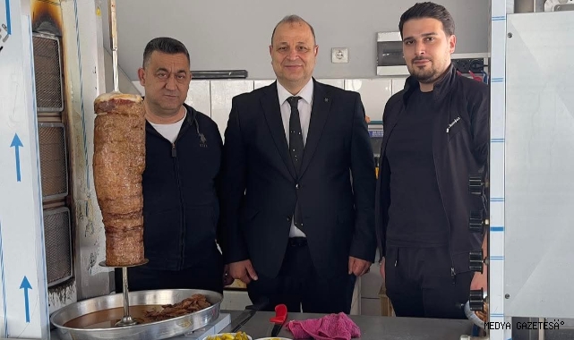 Esnafa Destek Mesajı: Yeni Döner Salonuna Anlamlı Ziyaret