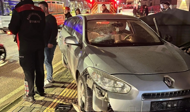 Kahramanmaraş’ta otomobil ile hafif ticari araç çarpıştı: 5 yaralı 