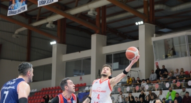 Kipaş İstiklal Basketbol, Play-ın 1. Tur'da Bulls Yatırım TED Ankara Kolejliler Basketbol'u mağlup etti.