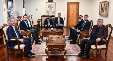 Nevzat Pakdil ve İl Protokolü KSÜ Rektörü Prof. Dr. İbrahim Taner Okumuş’u Ziyaret Etti