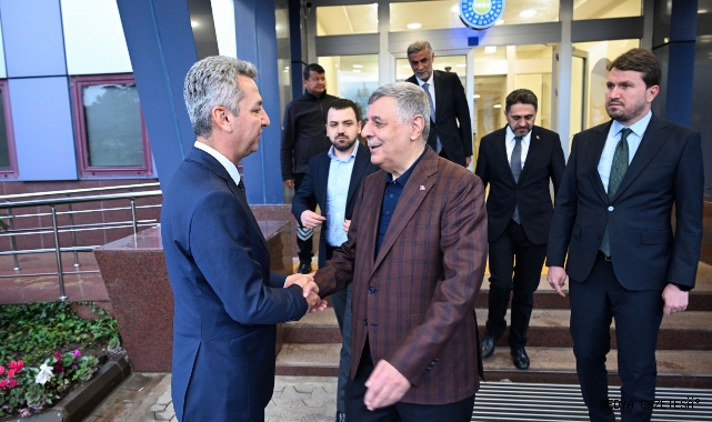 Nevzat Pakdil ve İl Protokolü KSÜ Rektörü Prof. Dr. İbrahim Taner Okumuş’u Ziyaret Etti