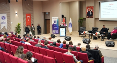 Uzman İsimler Otizmi Tüm Yönleriyle Ele Aldı