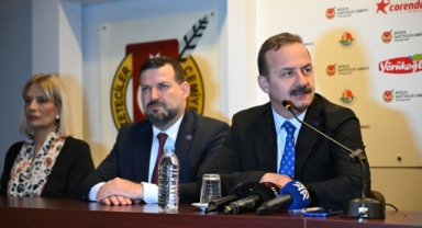 YAVUZ AĞIRALİOĞLU: ANAHTAR PARTİ KIYMETLİ BİR ALTERNATİF