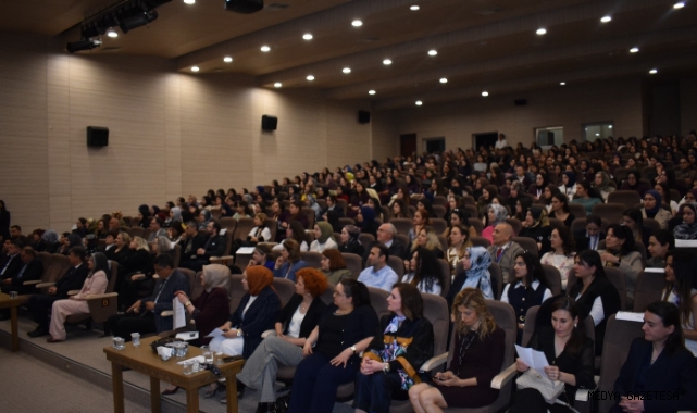 1. Uluslararası Katılımlı “Gelecek İçin Bir Milyon Ebe Daha” Ebelik Sempozyumu KSÜ’de Düzenlendi