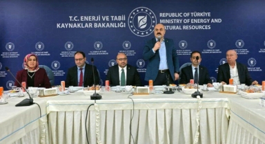 -Afşinbey Eğitim Vakfı’ndan Ankara’daki Öğrencilere Kariyer ve Burs Desteği