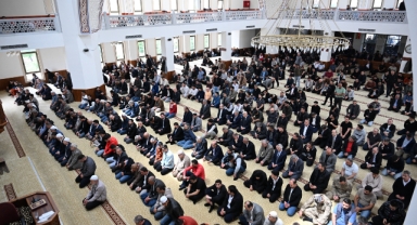 Ayser Çalık Ortaokulu’nda Hayatını Kaybedenler için KSÜ Merkez Cami’de Mevlit Programı Düzenlendi