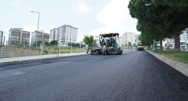 Büyükşehir, Ahır Dağı Caddesi’nde Asfalt Mesaisini Sürdürüyor