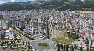 Büyükşehir, Ahır Dağı Caddesi’nde Asfalt Serimini Tamamladı