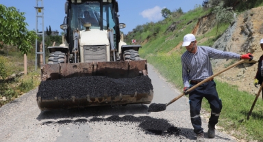 DULKADİROĞLU BELEDİYESİ’NDEN GÖLLÜ MAHALLESİ’NDE ASFALT ÇALIŞMASI