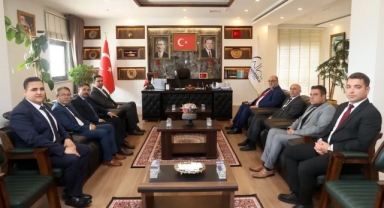 DULKADİROĞLU’NDA KURUMLAR ARASI İŞ BİRLİĞİ MESAJI: BAŞKAN AKPINAR’A ANLAMLI ZİYARET