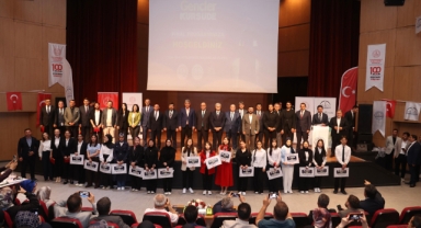 GENÇLER KÜRSÜDE PROJESİ İL FİNALİ YOĞUN KATILIMLA GERÇEKLEŞTİRİLDİ