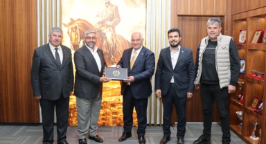 Göksun’da Hizmet-İş’ten Başkan Cüce’ye Nezaket Ziyareti
