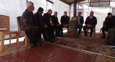 İl Başkanımız Sayın Ünal Ateş, üç gün önce hayatını kaybeden Denizci Uzman Çavuş Ömer Birinci’nin ailesini ziyaret etti. Ziyaretin ardından şu açıklamalarda bulundu: