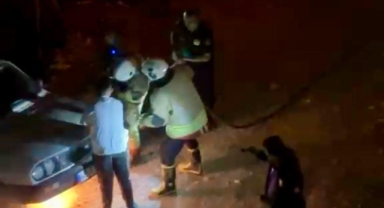 Kahramanmaraş’ta Aracı Alev Alan Sürücü Son Anda Kurtarıldı