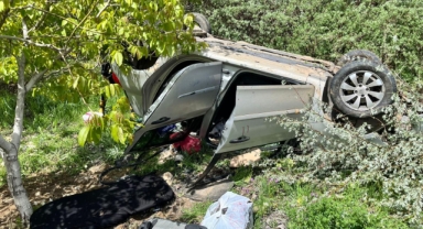 -Kahramanmaraş’ta otomobil takla attı: 1 ağır 4 yaralı 