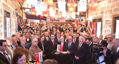 Kahramanmaraşlı Bürokrat, İş İnsanı, Yönetici ve Akademisyenler Derneği’nin kuruluş ve tanıtım toplantısı, Ankara Hamamönü’nde bulunan Maraş Evi’nde gerçekleştirildi.