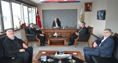 Türkoğlu Belediye Başkanı Mehmet Karaca’dan Esnaf Teşkilatına Ziyaret