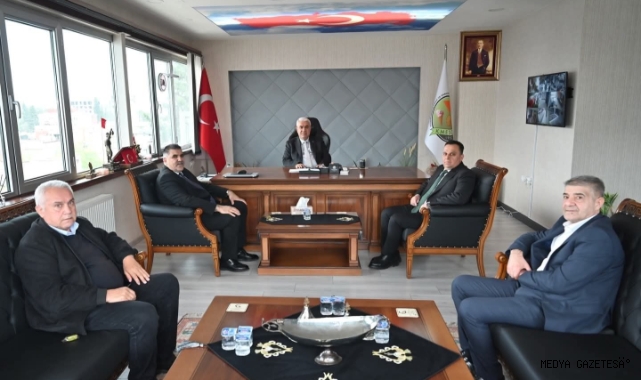 Türkoğlu Belediye Başkanı Mehmet Karaca’dan Esnaf Teşkilatına Ziyaret