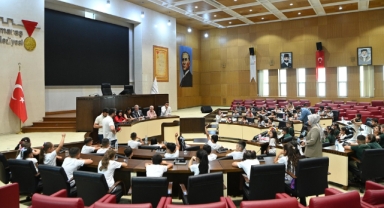 Başkan Görgel, Minik Öğrencileri Ağırladı