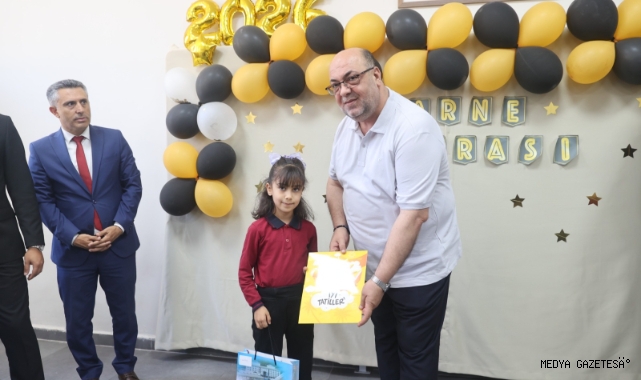 BAŞKAN MEHMET AKPINAR’DAN ÖĞRENCİLERE KARNE MESAJI