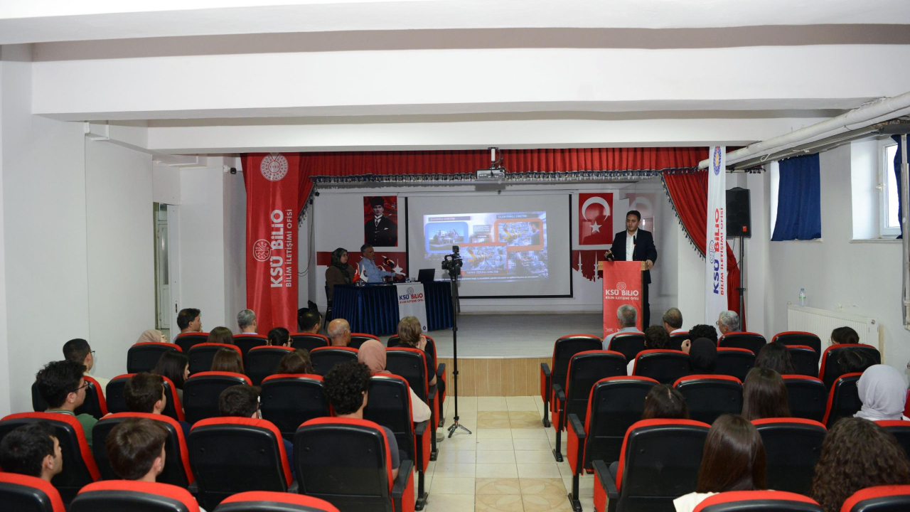 Bilim Kafe’de Geleceğin Meslekleri ve Yapay Zekâ Konuşuldu